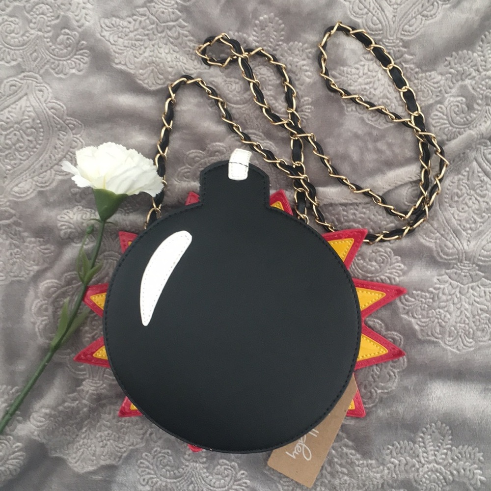 🎉Last one!! The Bomb! Crossbody